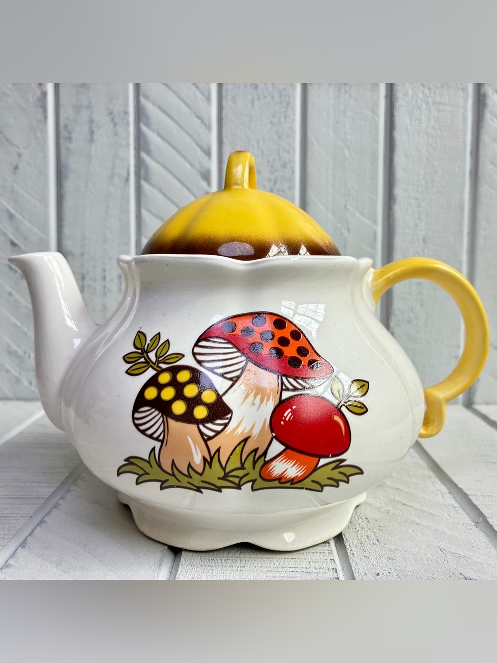 Sears Roebuck 1979 Mushroom Pattern Ceramic Tea Pot w/ Lid Glazed Vintage Japan